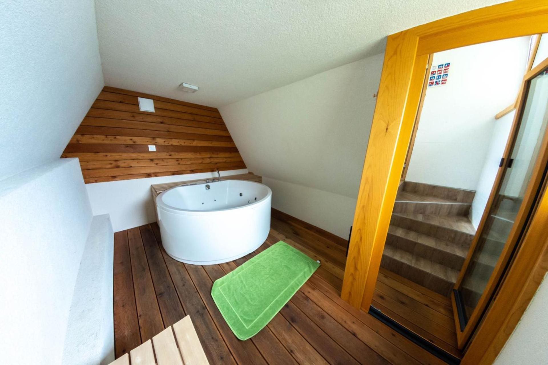 Apartments Beeland Skok Mozirje Rom bilde